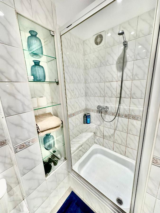 Super Apartament White Warszawa 2X Metro Scisle Centrum Wifi 300 Mbs New المظهر الخارجي الصورة